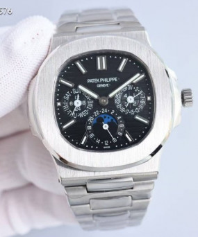 파텍필립 노틸러스 퍼페츄얼 캘린더 블랙 컬러 시계 워치